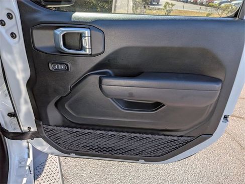 Used 2023 Jeep Gladiator Sport image 33