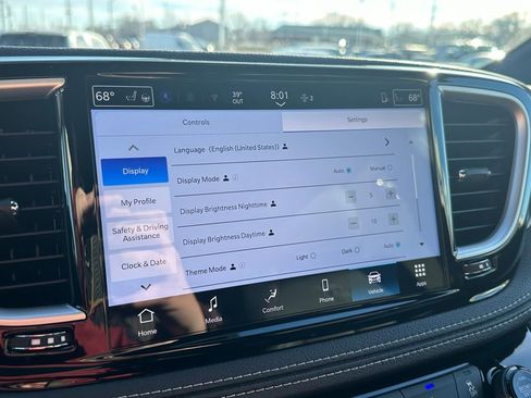 New 2026 Chrysler Pacifica Select w/ S Appearance Package image 32