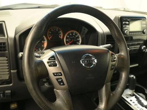 Used 2014 Nissan Titan SV w/ SV Value Truck Package AWD/4WD image 14