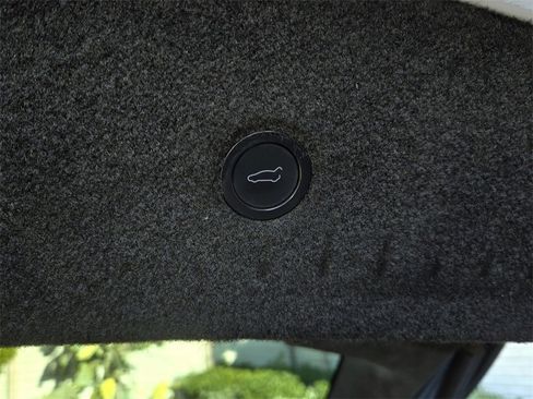 Used 2021 Tesla Model S Long Range image 32