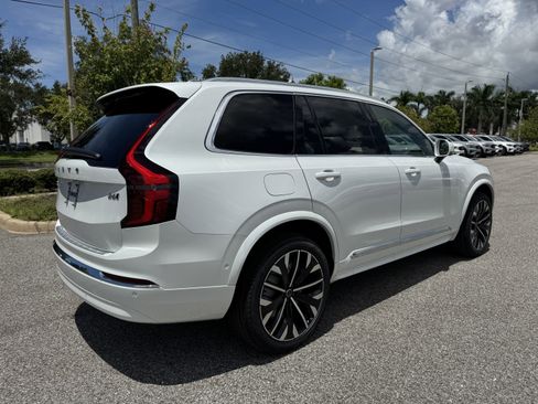 New 2026 Volvo XC90 B6 Plus w/ Protection Package Premier image 3