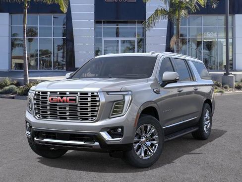 Used 2026 GMC Yukon XL Denali AWD/4WD image 6