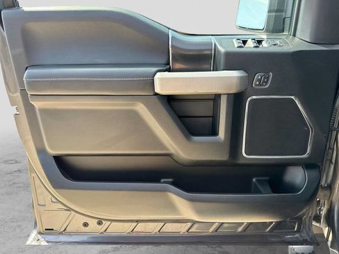 Used 2018 Ford F150 Lariat w/ Equipment Group 502A Luxury AWD/4WD image 30