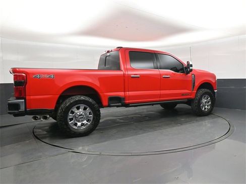 Used 2024 Ford F250 Lariat w/ Chrome Package image 3