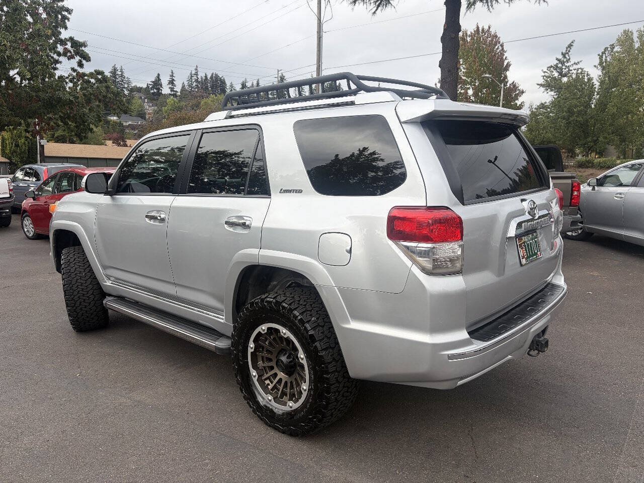Used 2011 Toyota 4Runner Limited AWD/4WD image 5