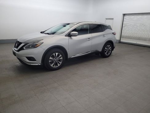 Used 2018 Nissan Murano S AWD/4WD image 2