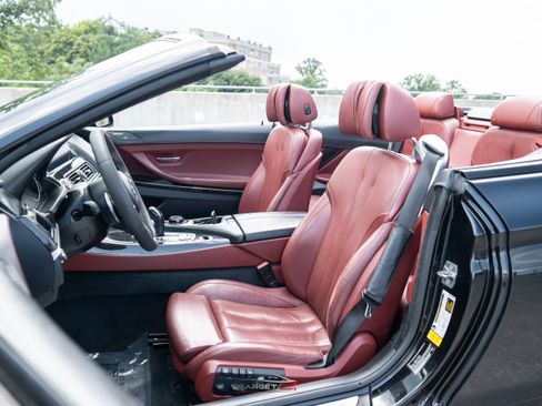 Used 2016 BMW 650i Convertible RWD image 16