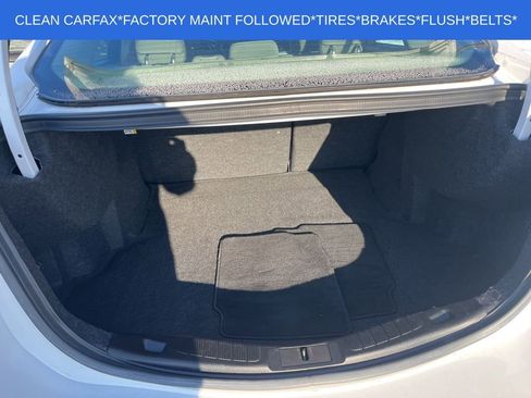 Used 2017 Ford Fusion SE w/ Fusion SE Technology Package image 17