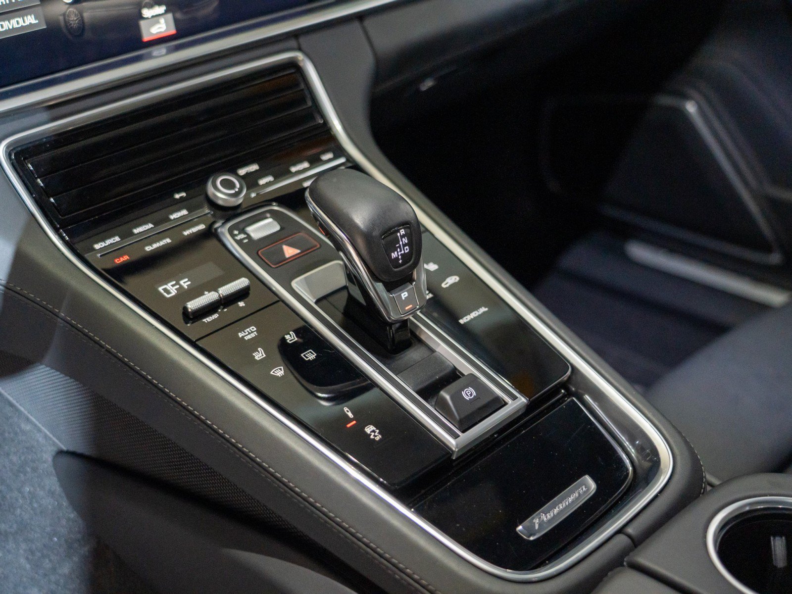Certified 2021 Porsche Panamera Turbo S AWD/4WD image 22