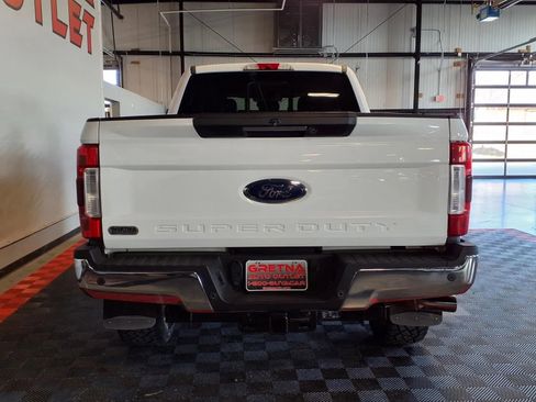 Used 2019 Ford F250 Lariat w/ Lariat Ultimate Package image 5