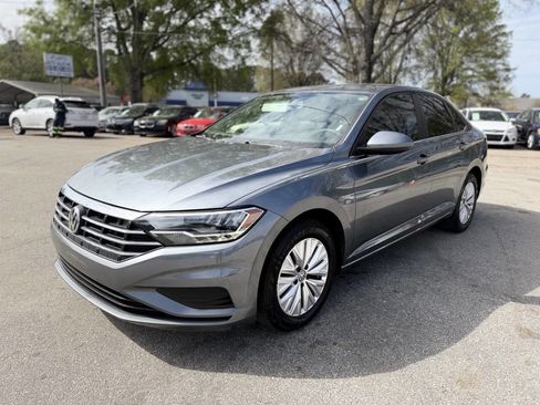 Used 2019 Volkswagen Jetta S w/ Driver Assistance Package image 2