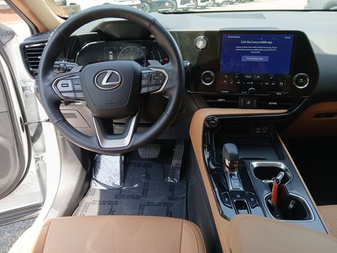 Used 2024 Lexus NX 250 FWD w/ Cold Area Package image 28