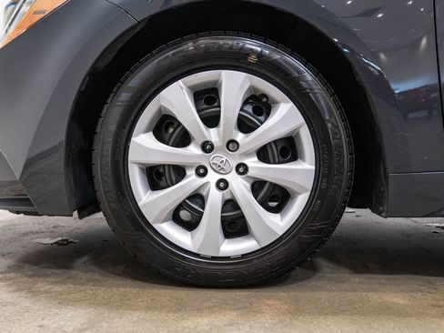 Used 2024 Toyota Corolla LE FWD image 11