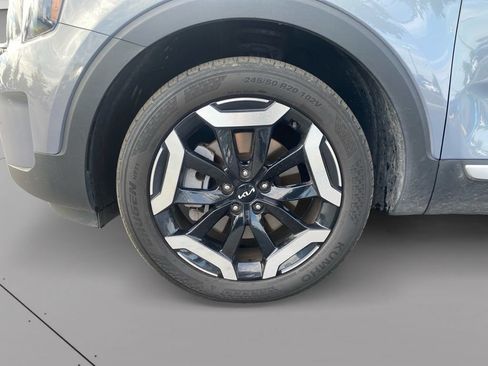 Used 2025 Kia Telluride S FWD image 29