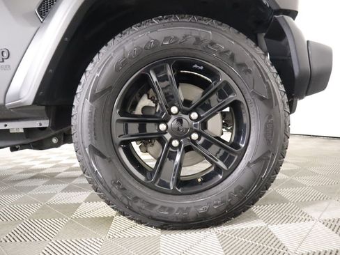 Used 2021 Jeep Wrangler Unlimited Sport image 32
