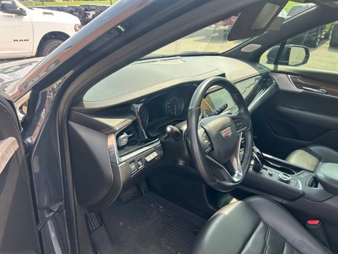 Used 2021 Cadillac XT6 Premium Luxury w/ Platinum Package AWD/4WD image 26