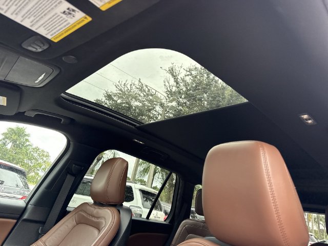 Used 2023 Lincoln Aviator Reserve RWD image 22