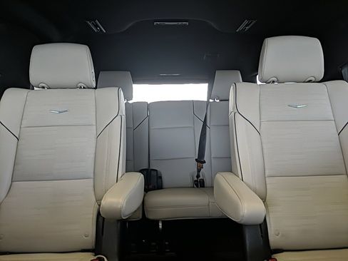 Used 2023 Cadillac Escalade ESV Sport w/ Touring Package image 37