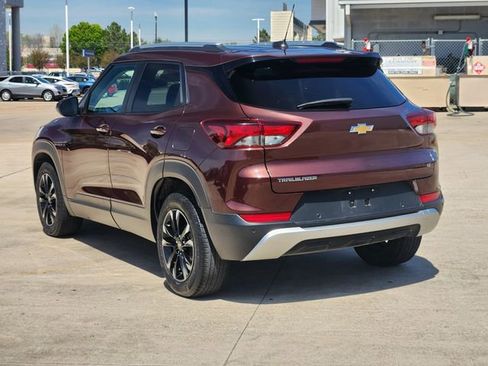 Used 2022 Chevrolet TrailBlazer LT w/ Convenience Package image 5