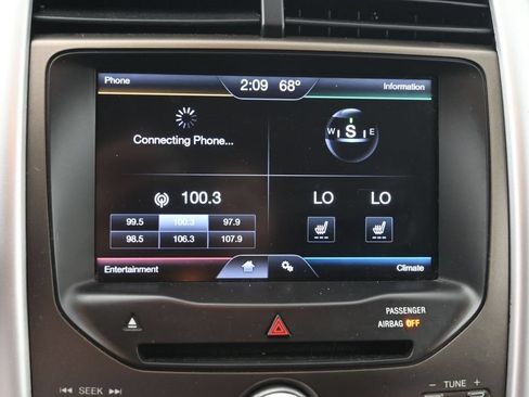 Used 2013 Ford Edge SEL FWD image 27
