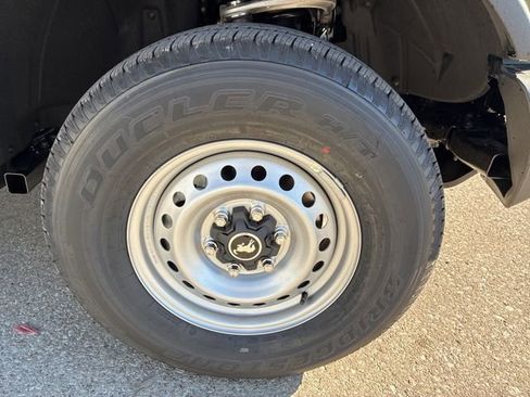 New 2025 Ford Bronco 4-Door image 12