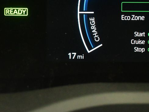 Used 2026 Toyota Camry SE image 25