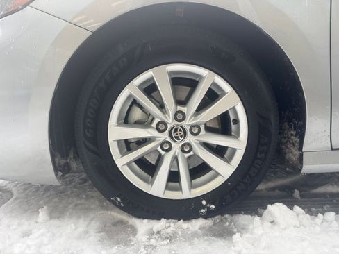 Used 2025 Toyota Camry LE image 29