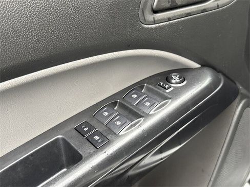 Used 2022 Chevrolet Colorado W/T w/ Custom Special Edition image 24