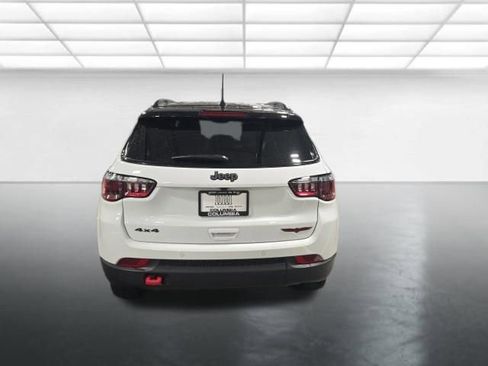 Used 2026 Jeep Compass Trailhawk AWD/4WD image 5