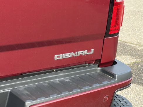 Used 2015 GMC Sierra 2500 Denali w/ Driver Alert Package image 19