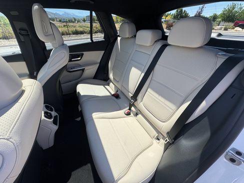 Used 2026 Mercedes-Benz GLC 300 4MATIC image 14