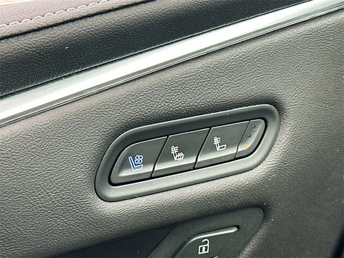 Used 2023 Cadillac Escalade Premium Luxury w/ LPO, Radiant Package image 21