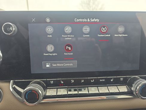 Used 2024 GMC Canyon Denali image 29