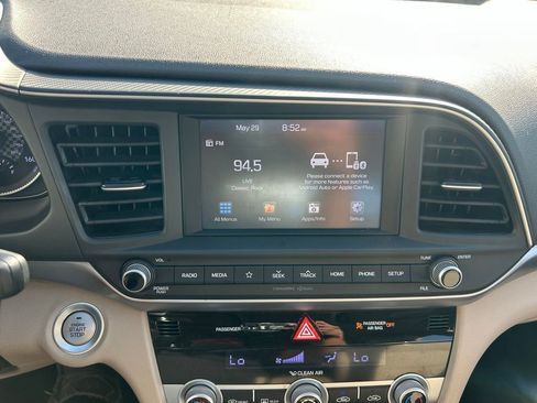 Used 2019 Hyundai Elantra Value Edition FWD image 13