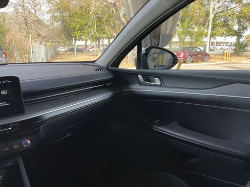 Used 2025 Kia K5 LXS image 34