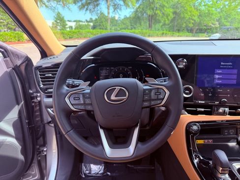 Certified 2025 Lexus NX 250 FWD w/ Premium Package image 18