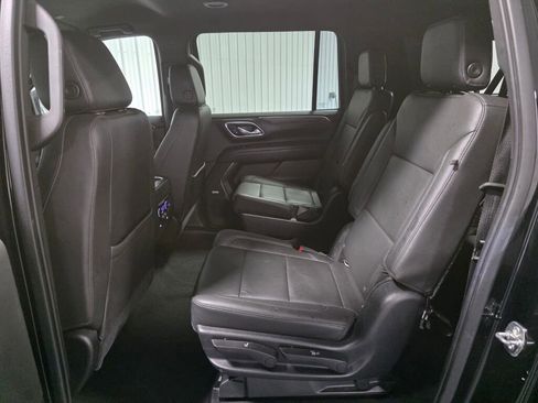 Used 2021 Chevrolet Suburban LT AWD/4WD image 10