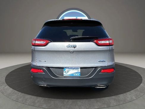 Used 2015 Jeep Cherokee Latitude w/ Cold Weather Group image 4