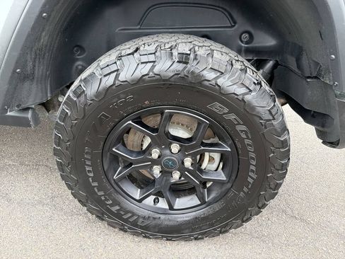Used 2024 Jeep Wrangler Unlimited AWD/4WD image 33