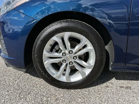 Used 2019 Chevrolet Cruze LT w/ Convenience Package image 11