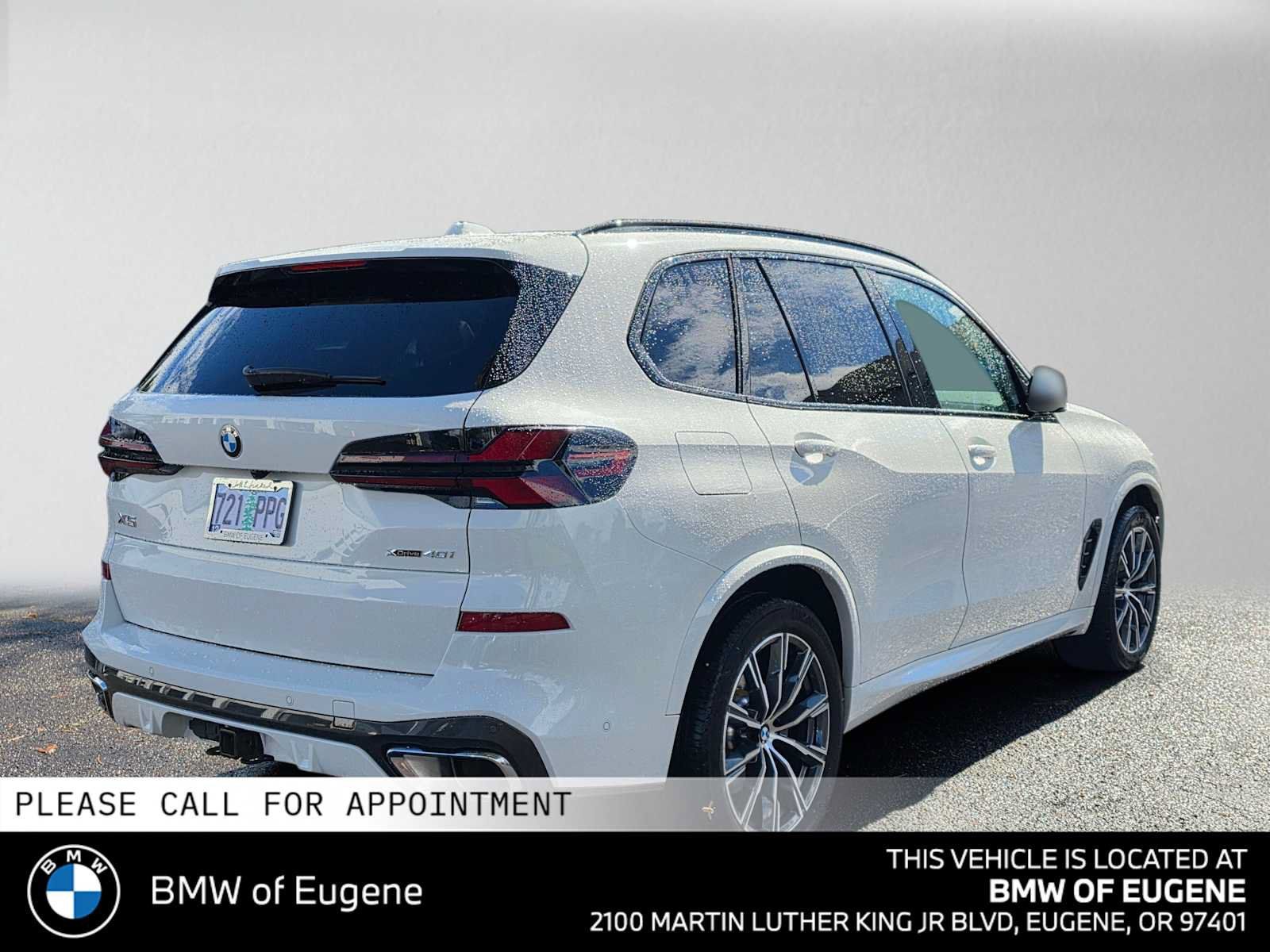 Used 2026 BMW X5 xDrive40i w/ M Sport Package AWD/4WD image 3