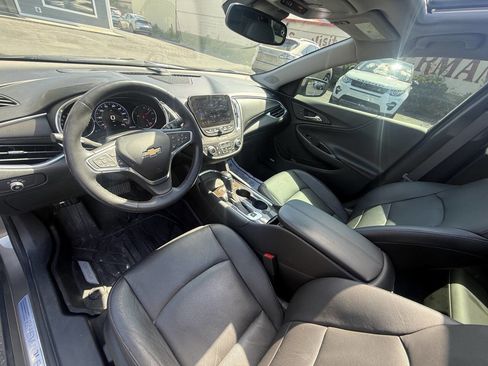 Used 2020 Chevrolet Malibu Premier FWD image 14