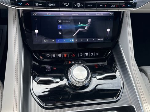 New 2026 Jeep Grand Wagoneer Summit image 34