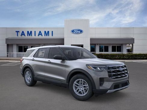 New 2026 Ford Explorer Active RWD image 7