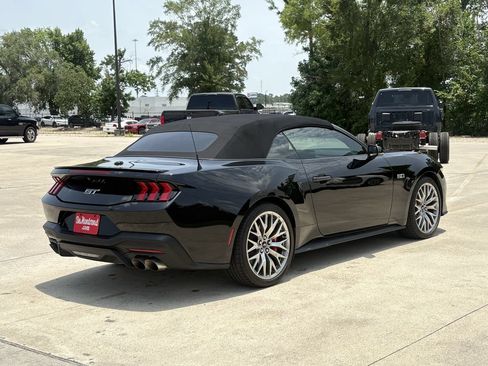 Used 2025 Ford Mustang GT Premium RWD image 5