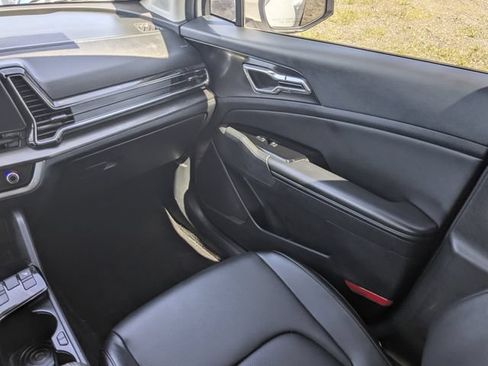 Certified 2023 Kia Sportage EX FWD image 21