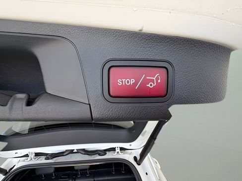 Used 2023 Mercedes-Benz GLA 250 4MATIC image 31