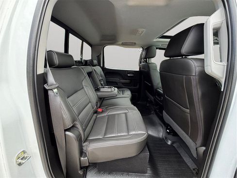 Used 2019 GMC Sierra 2500 Denali w/ Duramax Plus Package AWD/4WD image 46