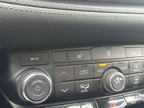 Used 2022 Dodge Durango GT AWD/4WD image 19
