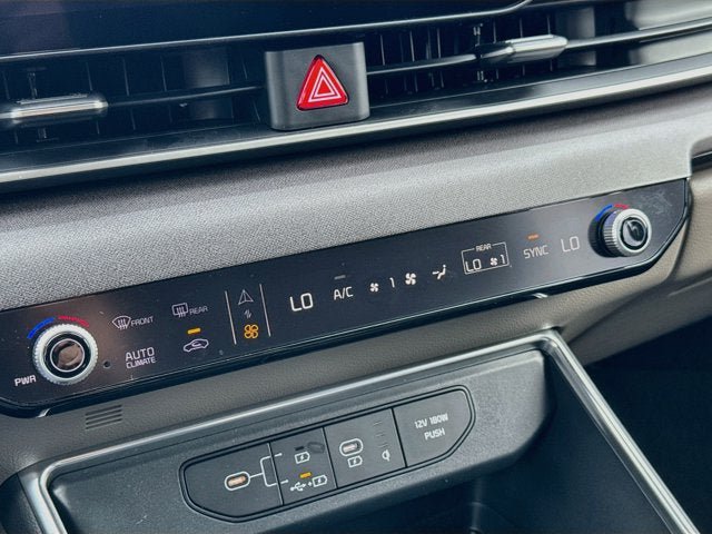 Certified 2026 Kia Carnival EX FWD image 16